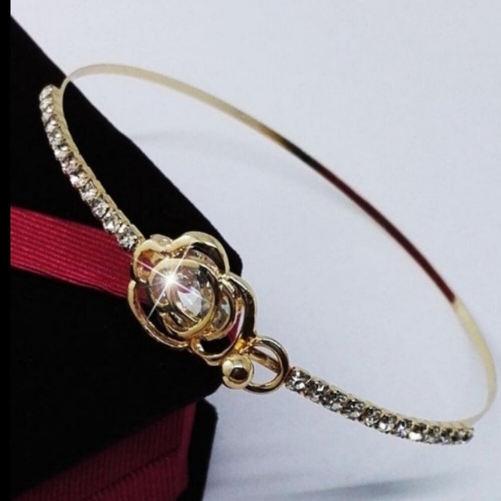 Rhinestone Rose Delicate Bangle